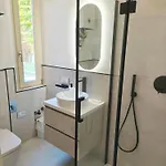 Monolocale Con Parcheggio Riservato Pressi Clinica Fogliani E Centro Storico דירה