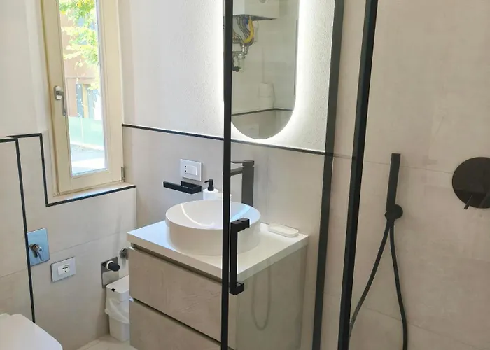 Monolocale Con Parcheggio Riservato Pressi Clinica Fogliani E Centro Storico Daire