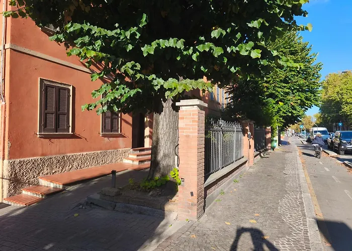 Monolocale Con Parcheggio Riservato Pressi Clinica Fogliani E Centro Storico Daire Modena