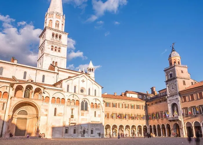 Monolocale Con Parcheggio Riservato Pressi Clinica Fogliani E Centro Storico *